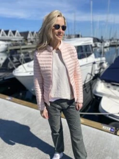 Colmar Women's Sporty Dunjakke - Dame - May (lyserød) -BUB Snow Butik colmar womens sporty dunjakke dame may lyseroed 580x773p 5