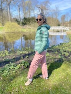 Colmar Women's Sporty Hooded Dunjakke - Dame - Honduras (naturgrøn) 11 Colmar Women's Sporty Hooded Dunjakke - Dame - Honduras (naturgrøn) -BUB Snow Butik colmar womens sporty hooded dunjakke dame honduras naturgroen 580x773p 3