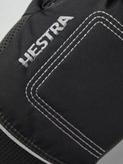 Hestra Baby Zip Long Vante - Børn - Black 11 Hestra Baby Zip Long Vante - Børn - Black -BUB Snow Butik hestra baby zip long vante boern black 580x773p 4
