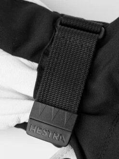 Hestra Heli Ski Female Mitt Skihandsker - Dame - Black/Off White -BUB Snow Butik hestra heli ski female mitt skihandsker dame blackoff white 580x773p 2