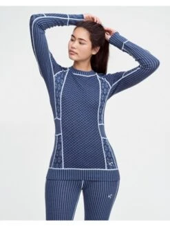 Kari Traa Smekker Merino Uldundertrøje - Dame - Marin -BUB Snow Butik kari traa smekker merino uldundertroeje dame marin 580x773p 2
