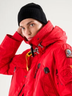 PARAJUMPERS Nest Hat Strikhue I Merinould - Unisex - Sycamore (mørkegrøn) -BUB Snow Butik parajumpers nest hat strikhue i merinould unisex sycamore moerkegroen 580x773p 3