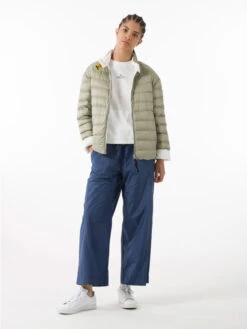 PARAJUMPERS Women's Letizia Reverso (vendbar) Jakke - Dame - Sage/Off White -BUB Snow Butik parajumpers womens letizia reverso vendbar jakke dame sageoff white 580x773p 2